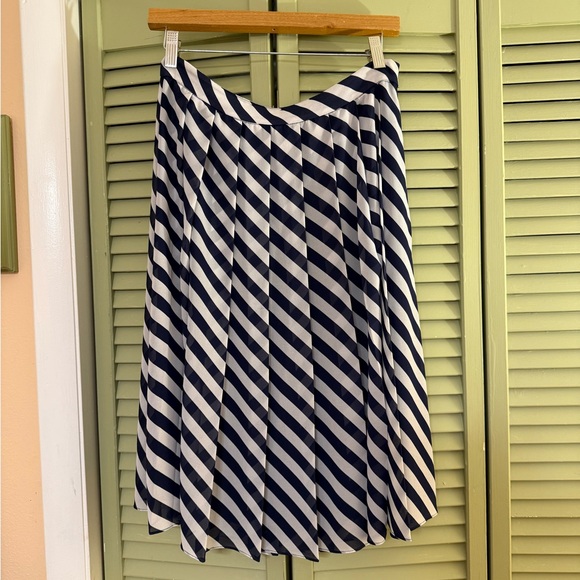 Michael Kors Striped Navy and White Women's Skirt - Picture 1 of 3